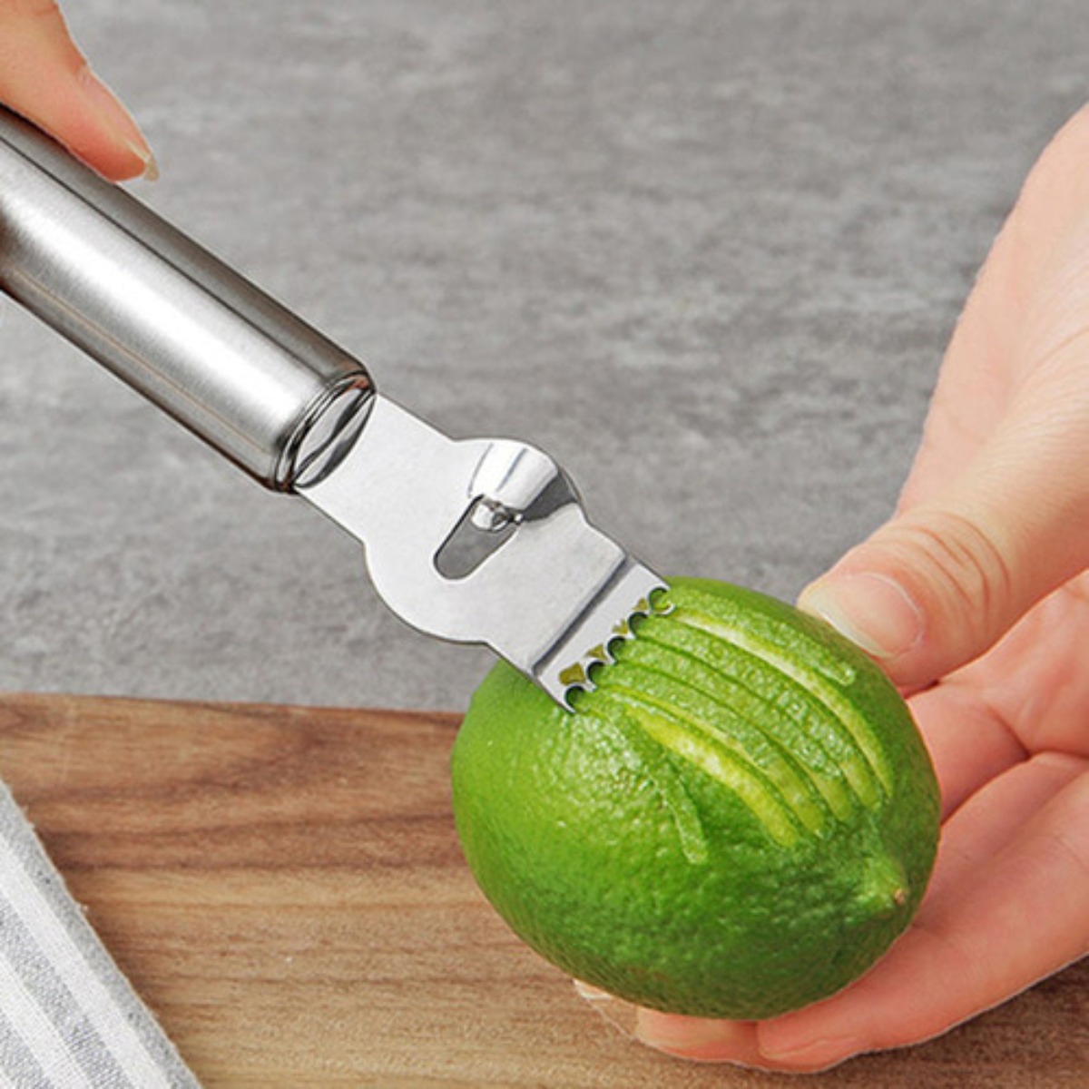 Silver Lemon Zester Tool/Corer - Peeler Channel Knife avis et prix